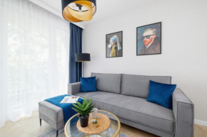 Klimatyzowane Apartamenty w Centrum Krakowa z Parkingiem i Biurkiem by Renters Prestige